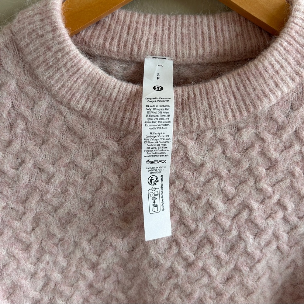 Lululemon Alpaca Wool Blend Cropped Sweater Pink Diamond Knit Size S - Picture 2 of 5